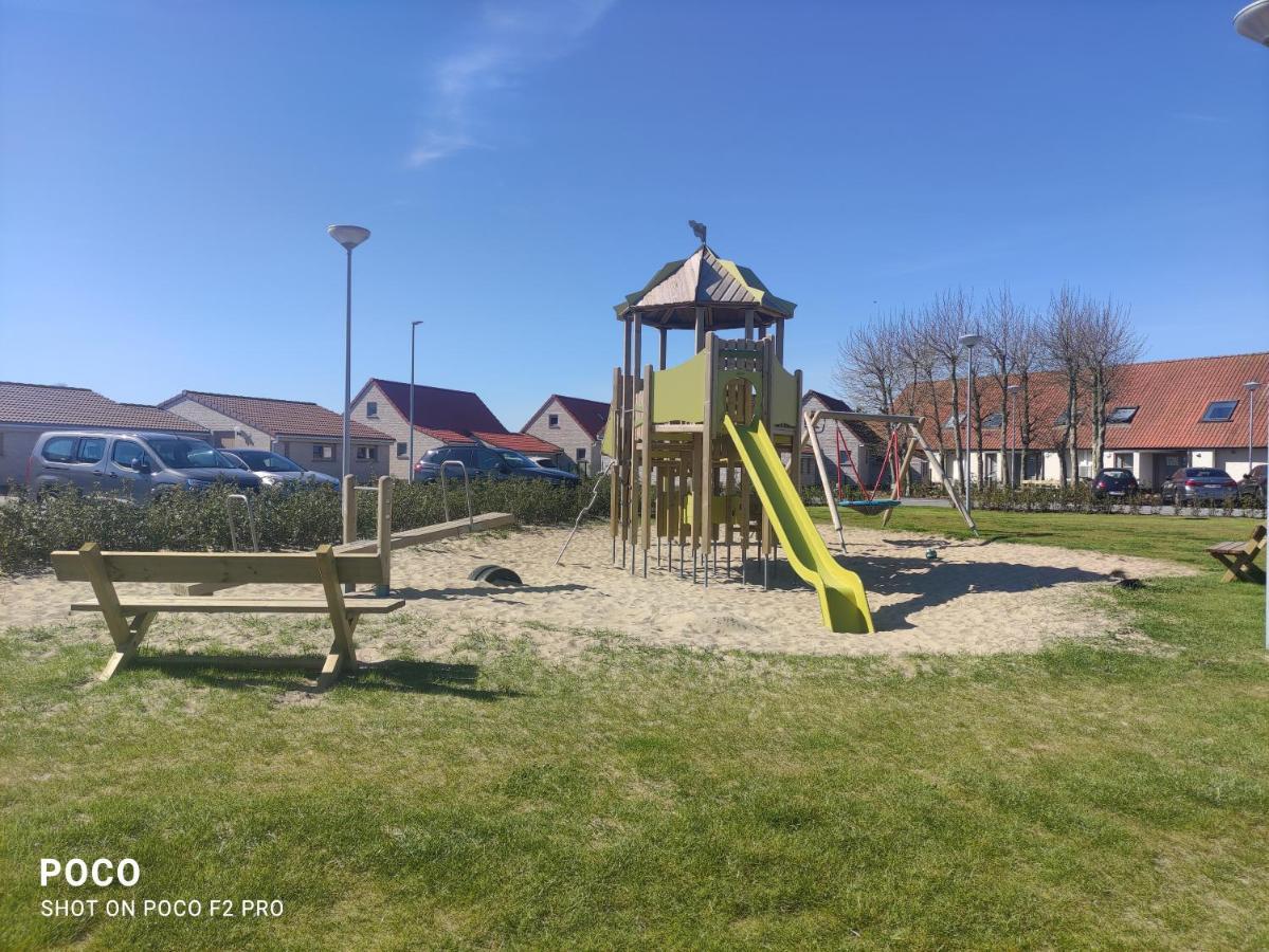 Polderhuis 10: Airco Comfort with Private Parking and Garden Koksijde Exterior photo