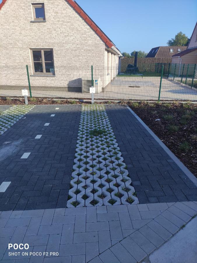 Polderhuis 10: Airco Comfort with Private Parking and Garden Koksijde Exterior photo